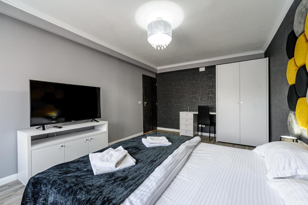 Feeling Home Apartment Арад Екстериор снимка