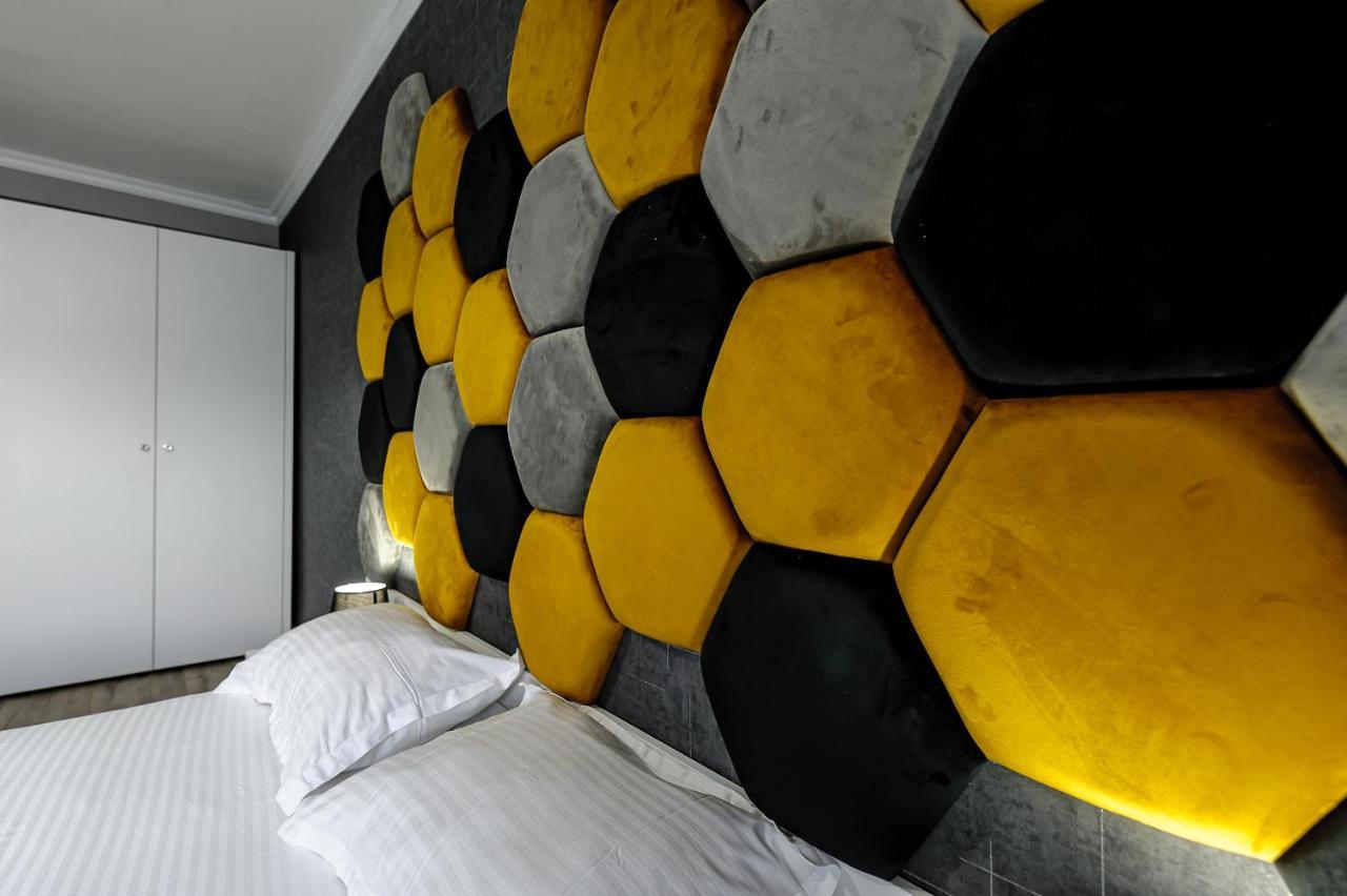 Feeling Home Apartment Арад Екстериор снимка